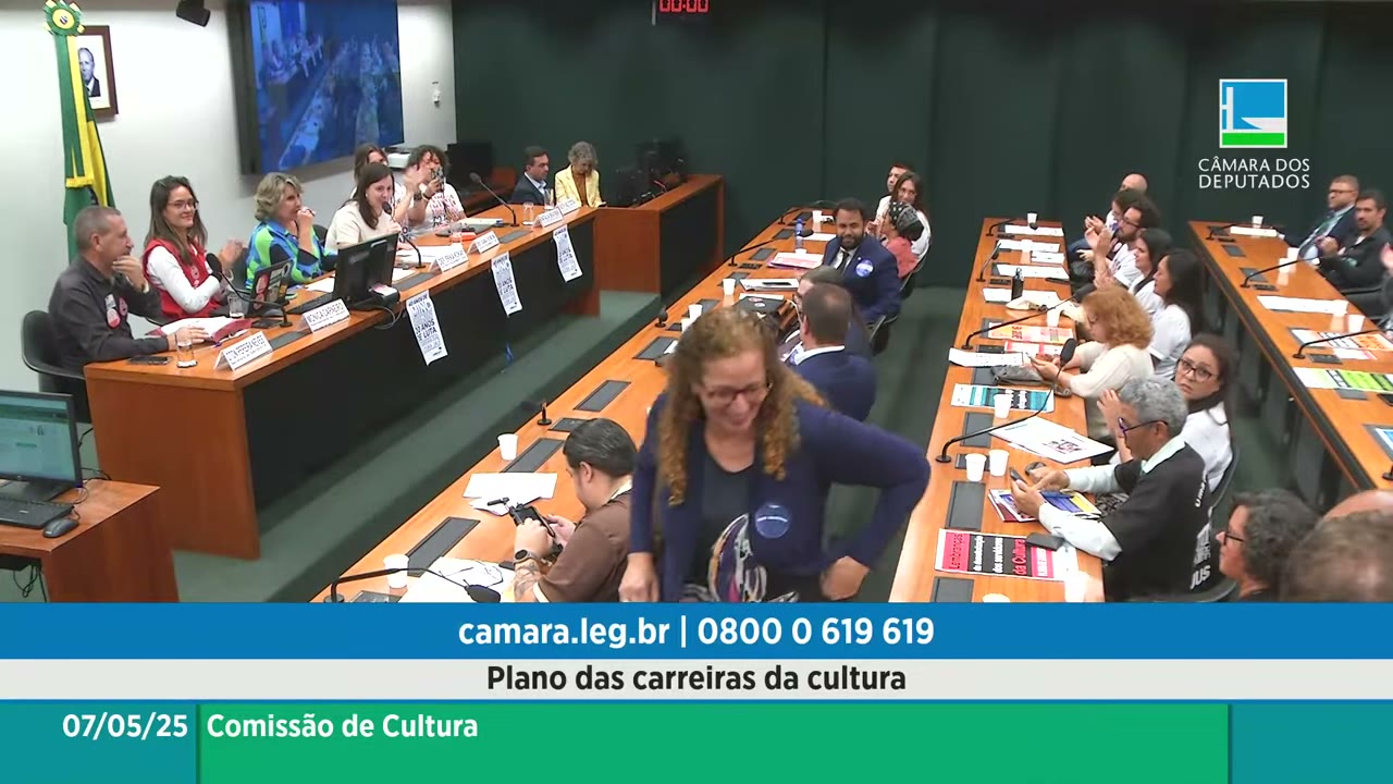 Vídeo do evento em 1:00:41