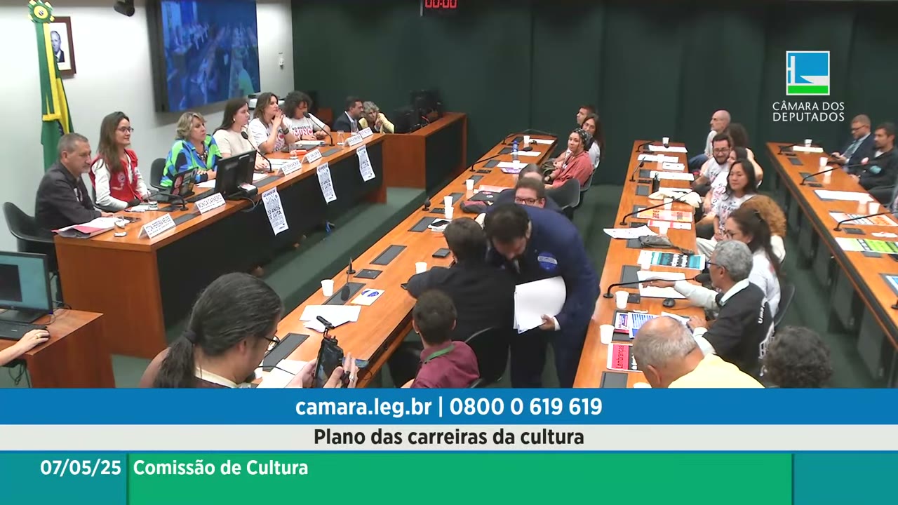 Vídeo do evento em 1:11:31