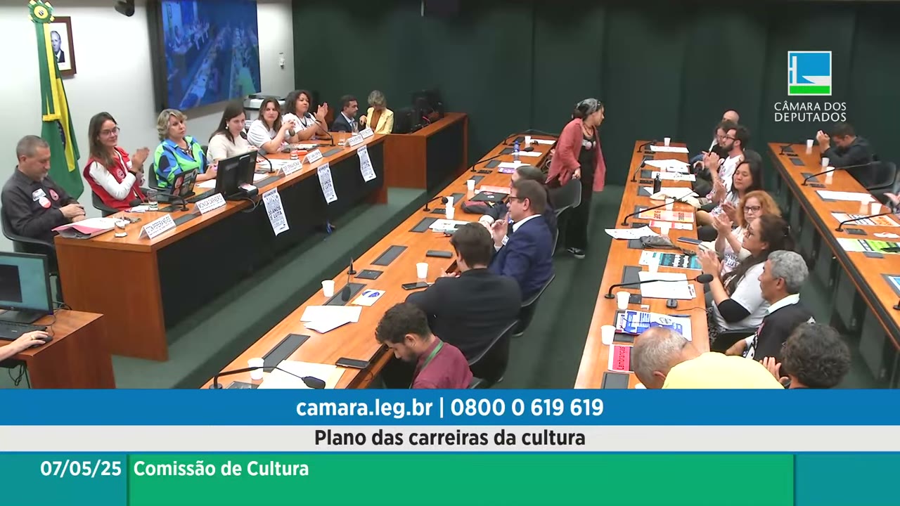 Vídeo do evento em 1:14:10