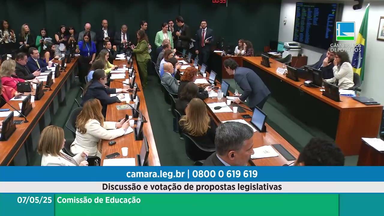 Vídeo do evento em 1:03:29