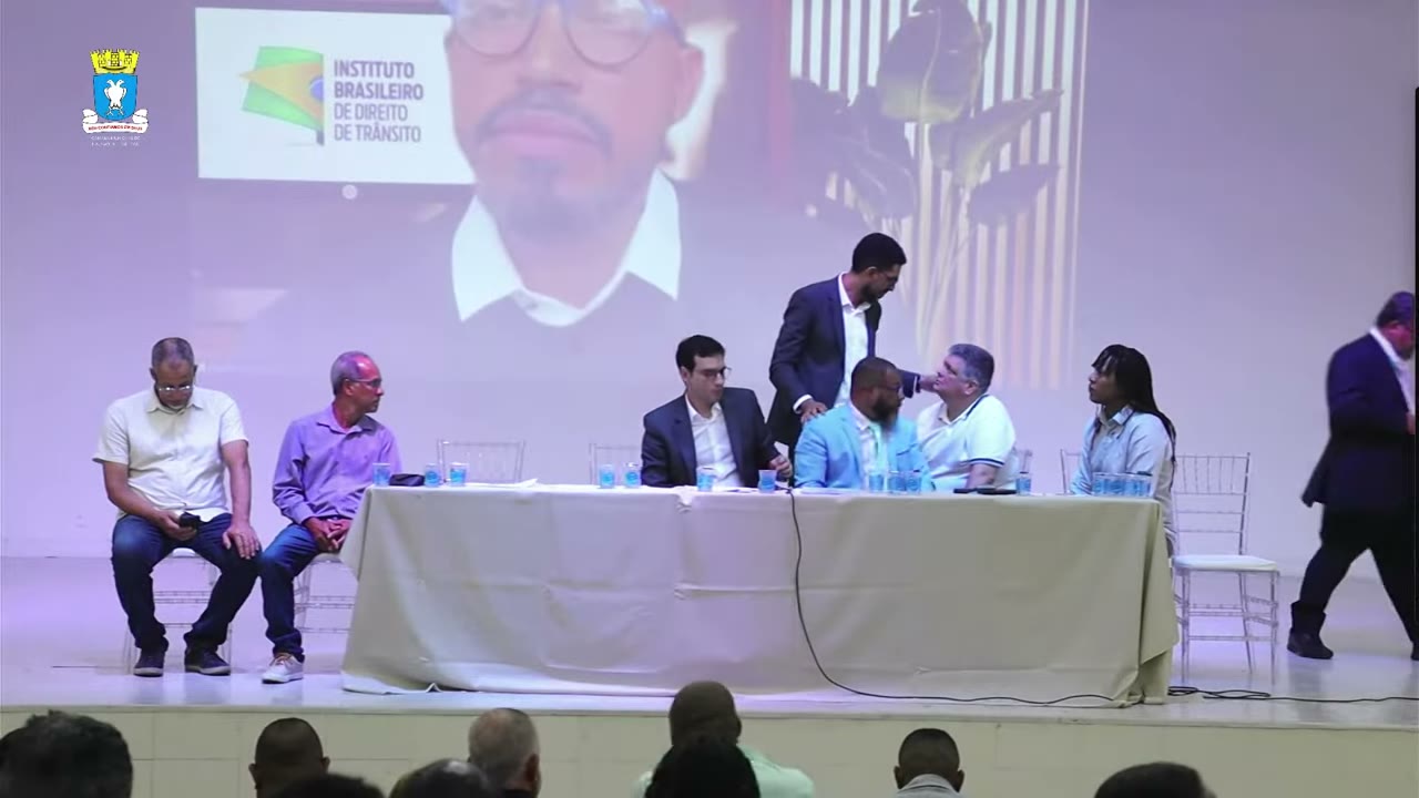 Vídeo do evento em 1:16:21