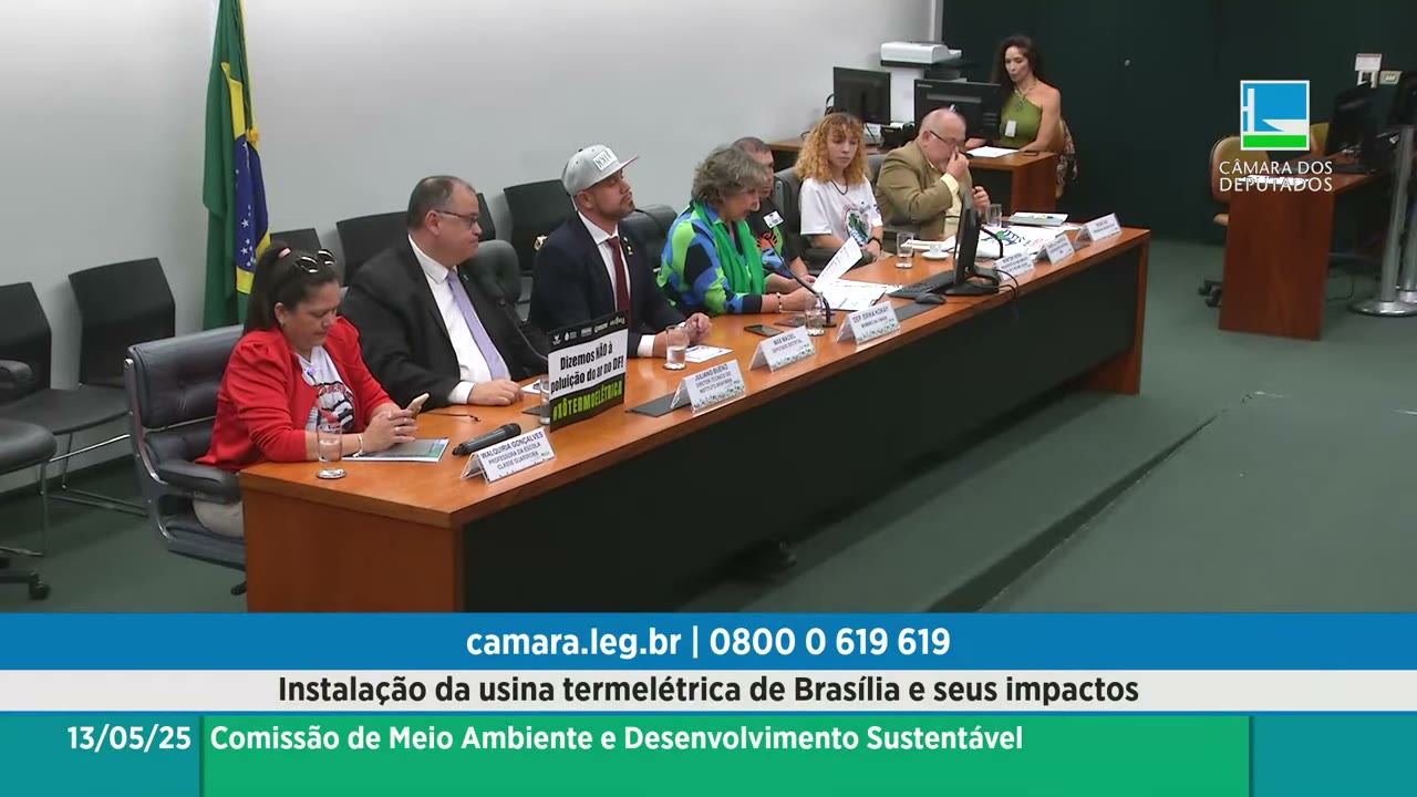 Vídeo do evento em 2:03:16