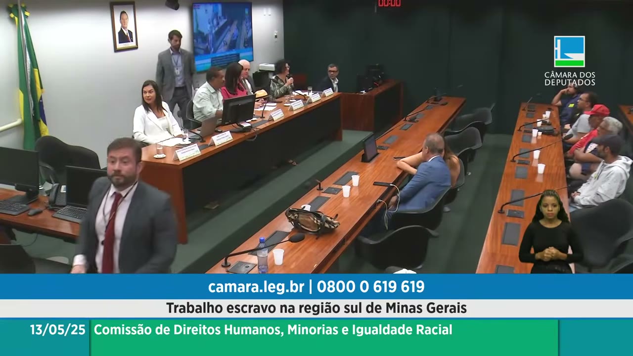 Vídeo do evento em 1:09:39
