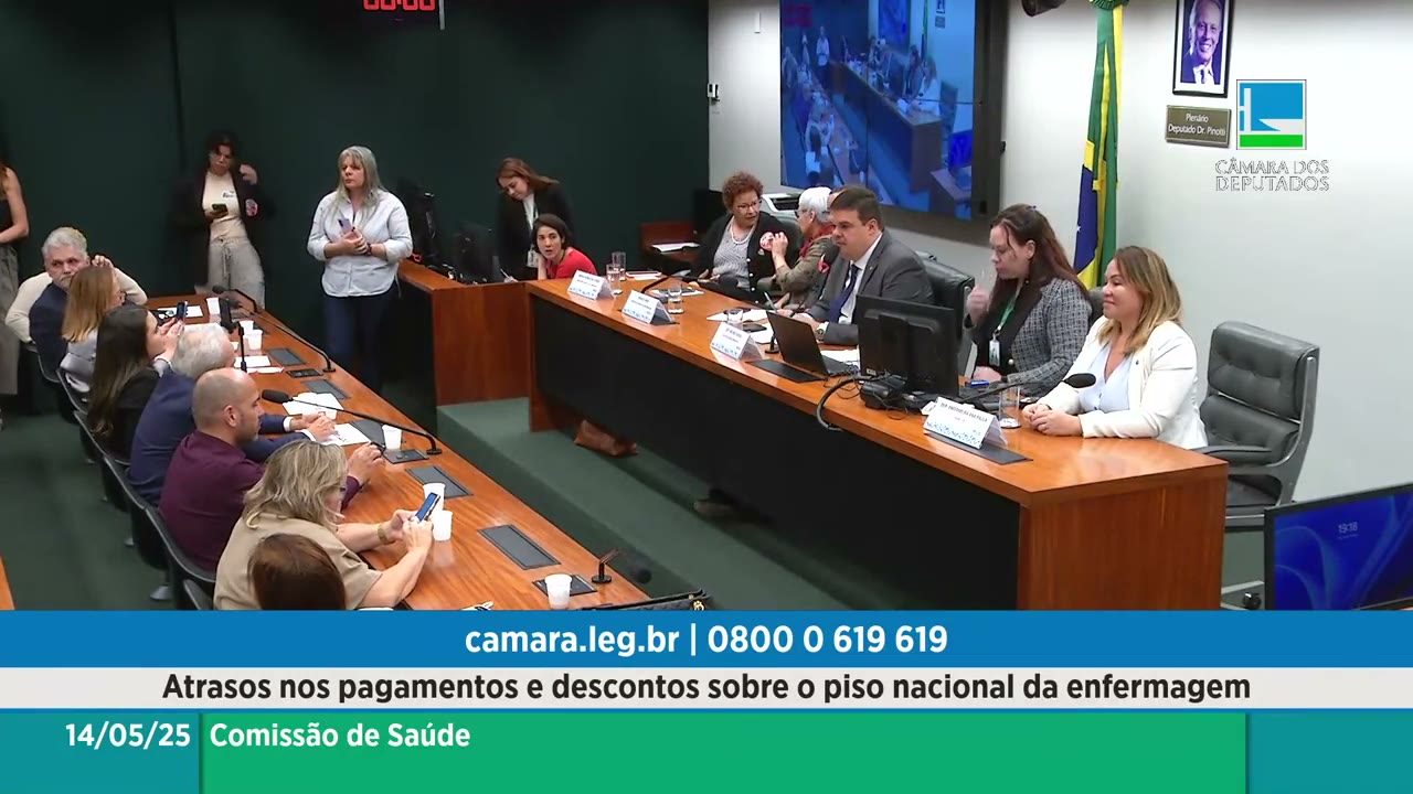 Vídeo do evento em 2:04:33