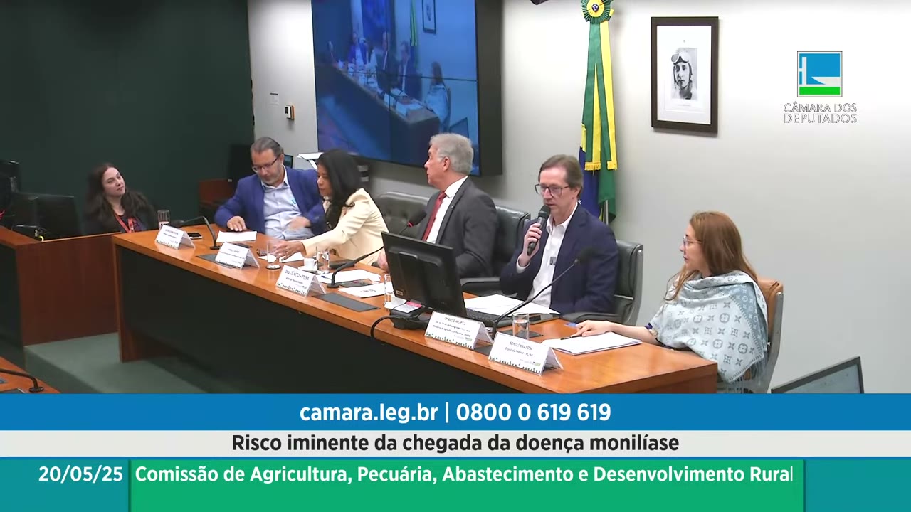 Vídeo do evento em 1:15:39