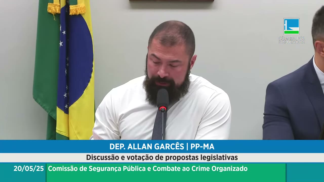 Vídeo do evento em 1:00:59