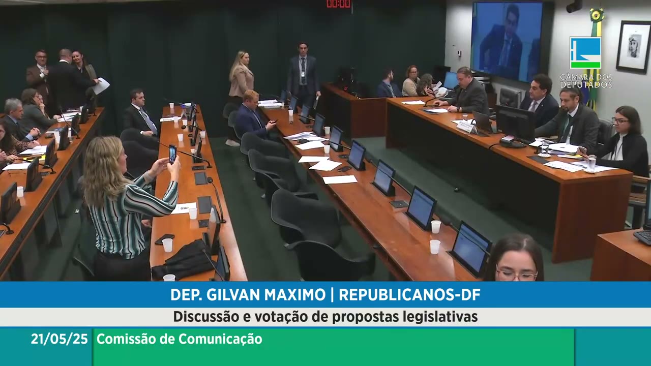 Vídeo do evento em 1:01:43