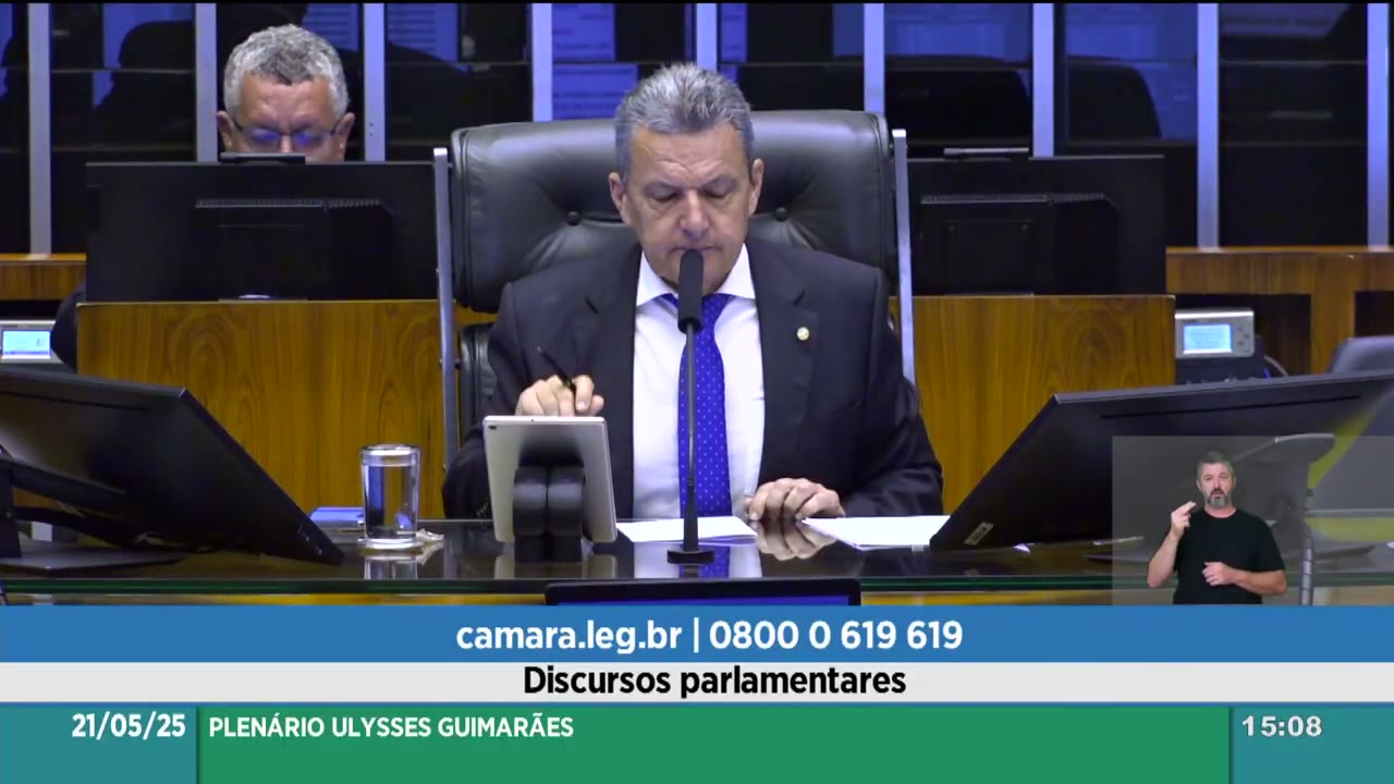 Vídeo do evento em 1:14:09