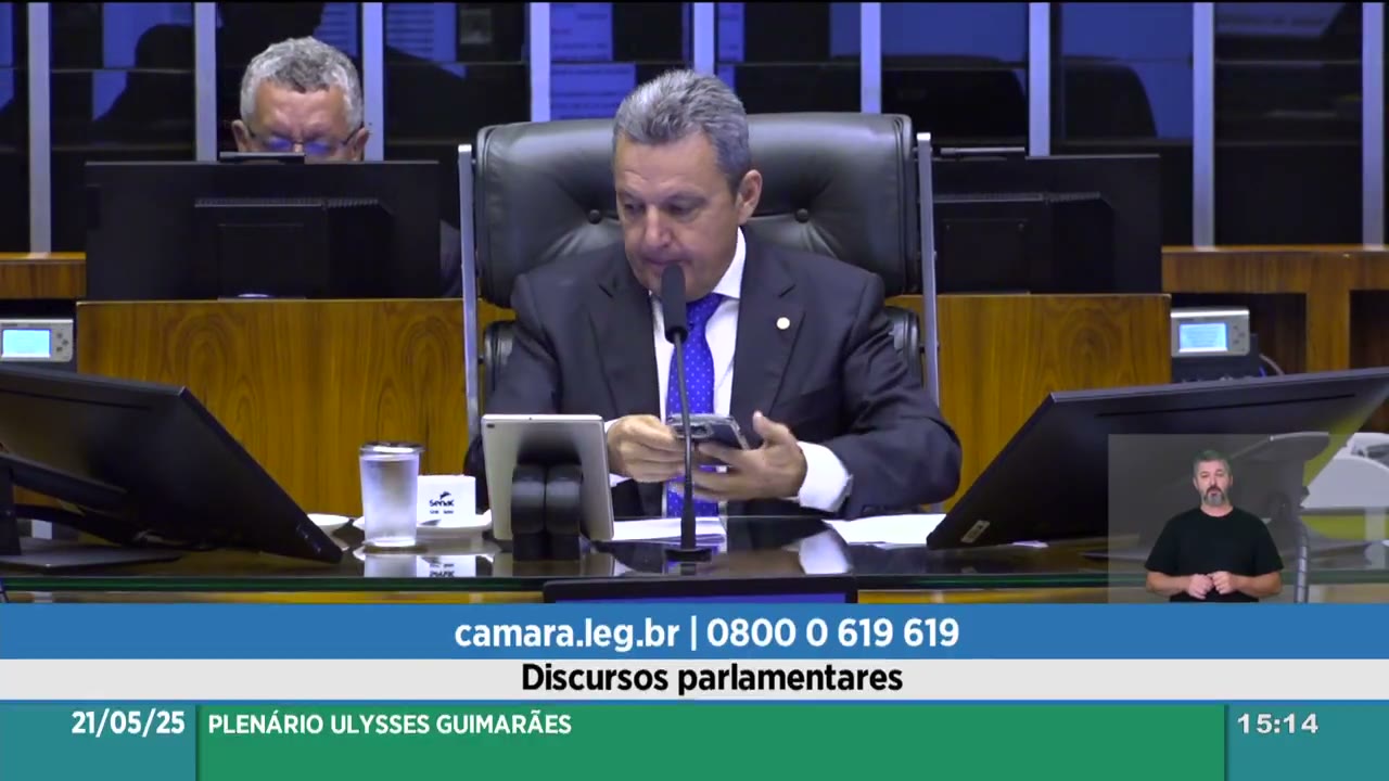 Vídeo do evento em 1:19:57