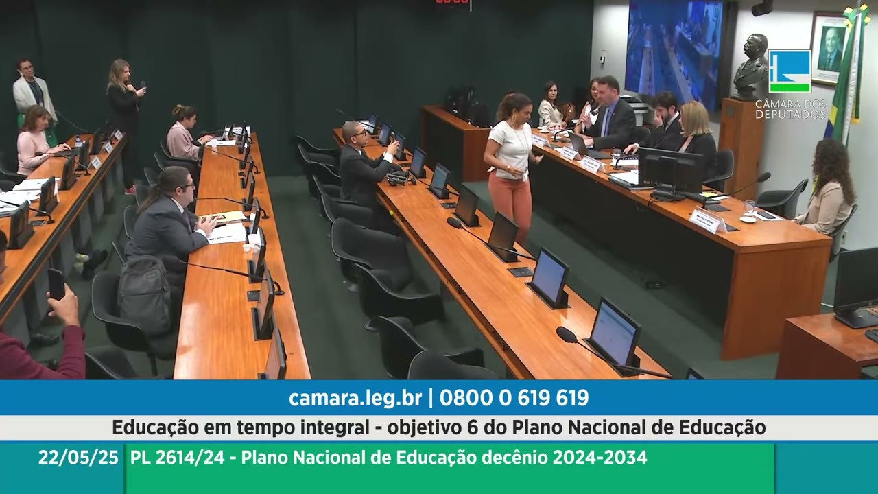 Vídeo do evento em 1:44:47