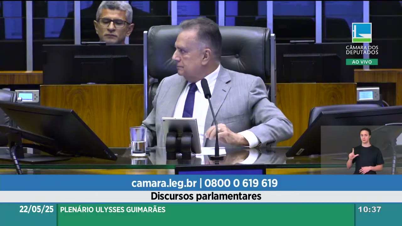 Vídeo do evento em 1:03:06