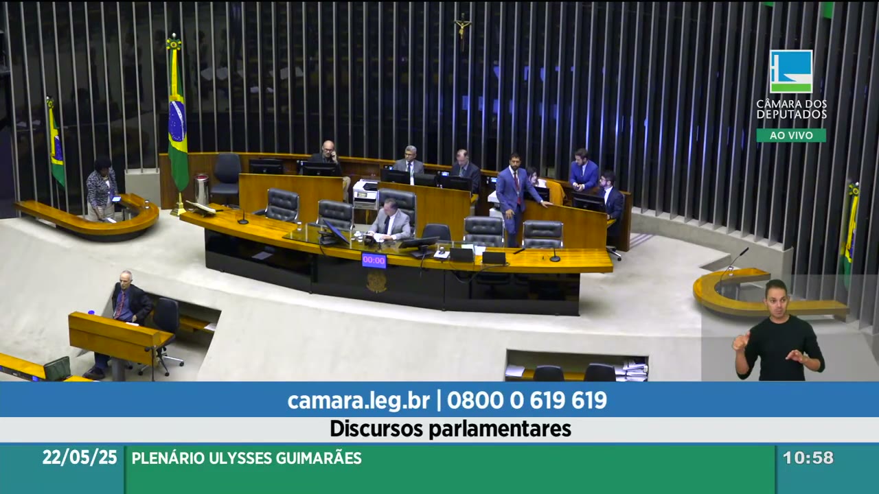 Vídeo do evento em 1:23:24
