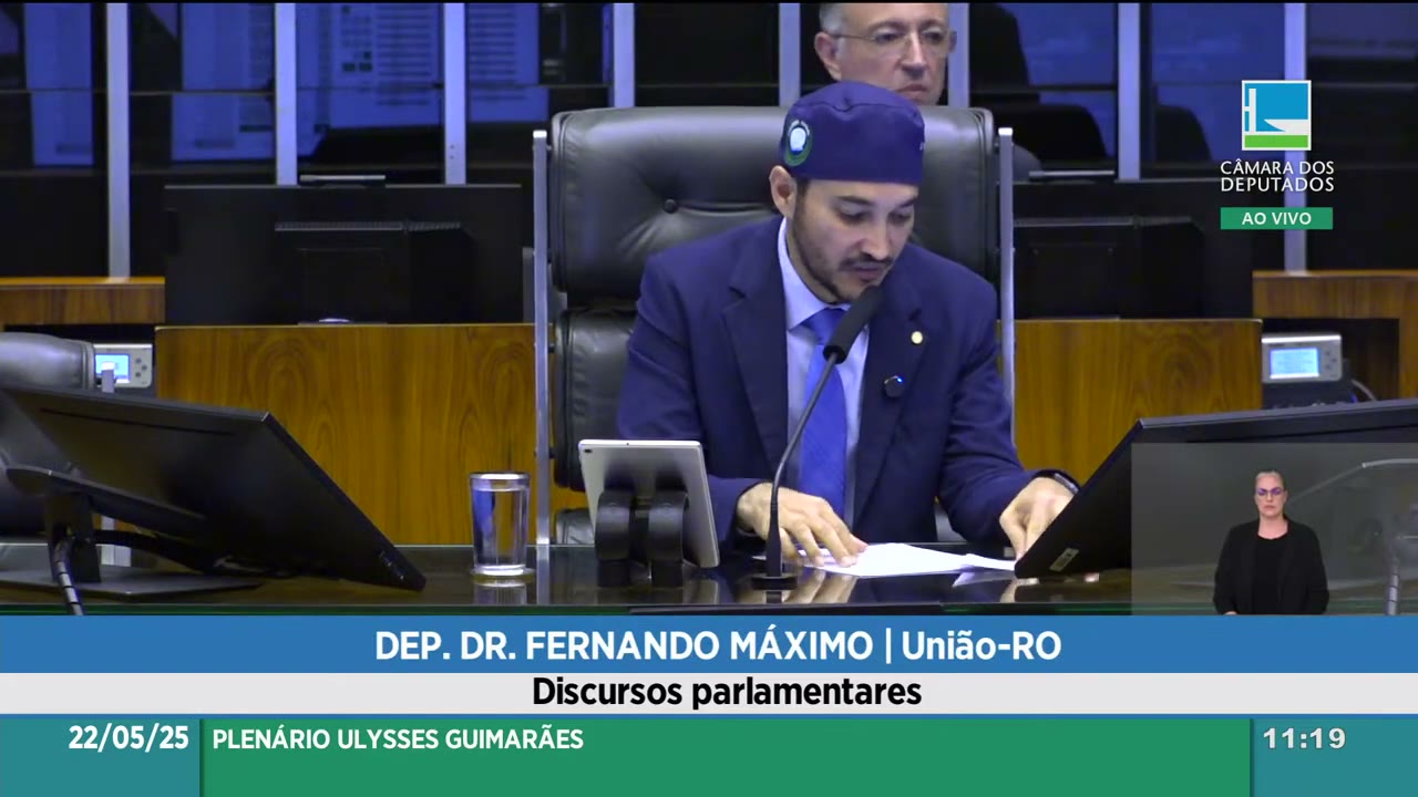 Vídeo do evento em 1:44:21
