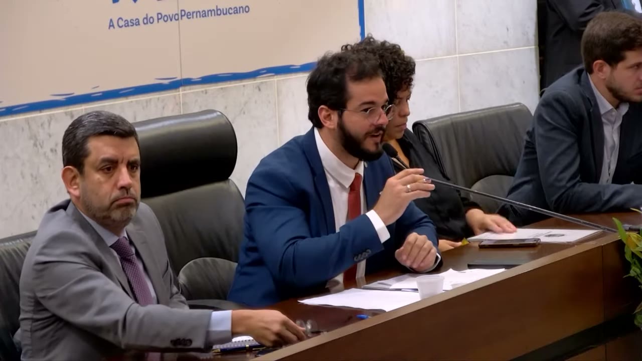 Vídeo do evento em 1:52:43