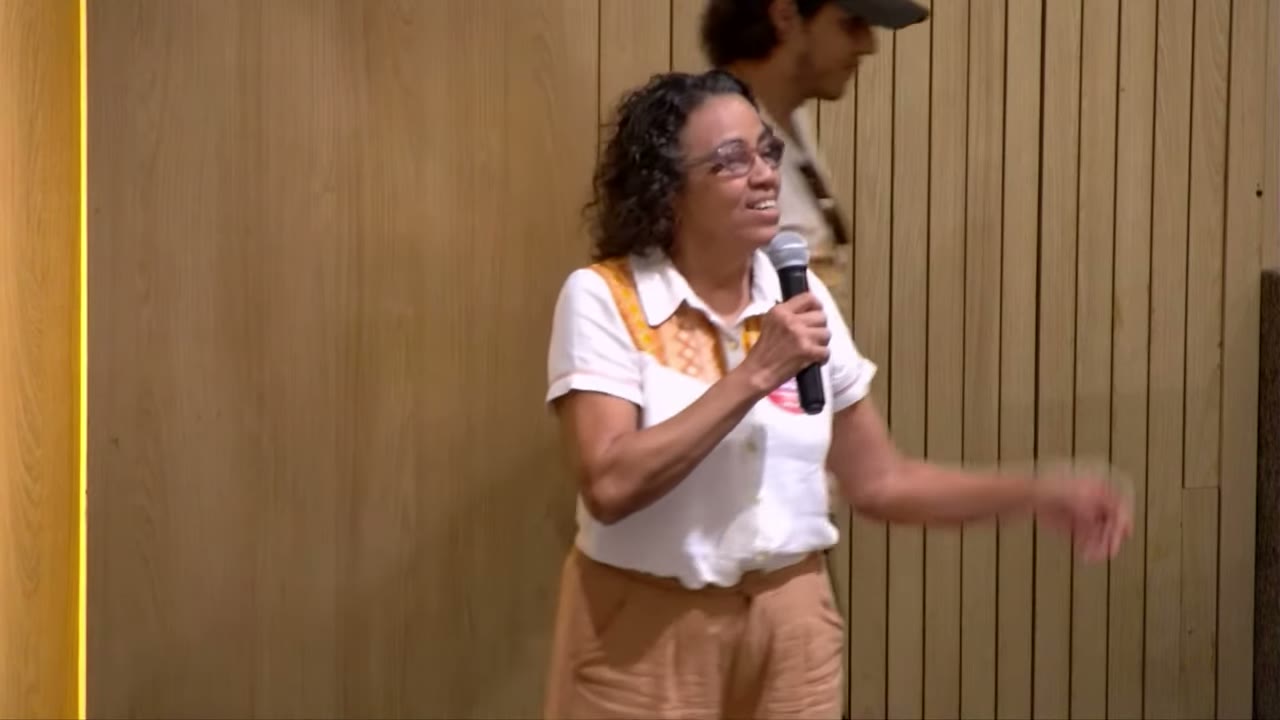 Vídeo do evento em 2:09:53