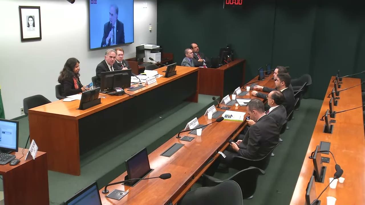 Vídeo do evento em 1:08:29