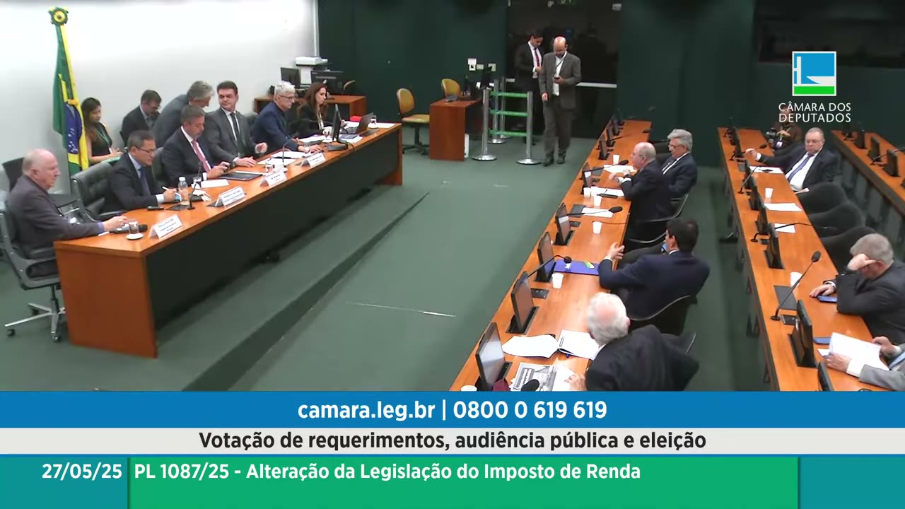 Vídeo do evento em 1:44:48