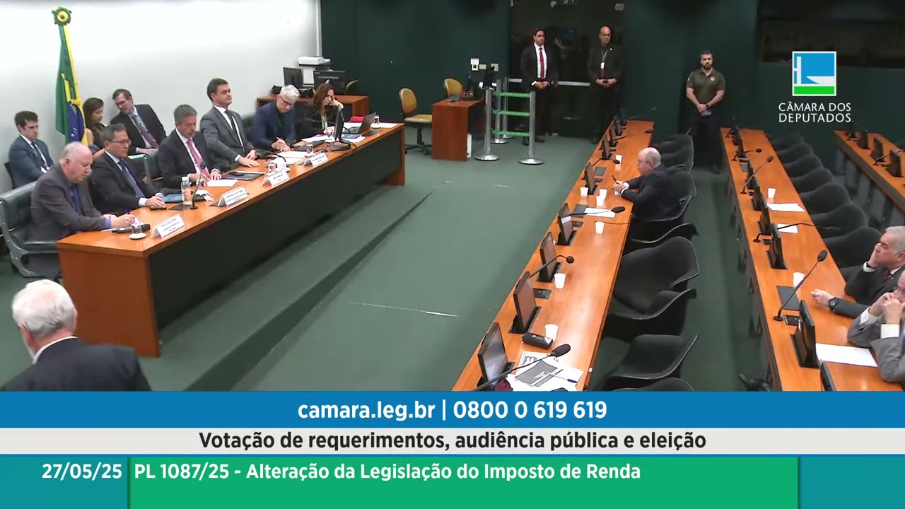 Vídeo do evento em 2:04:13