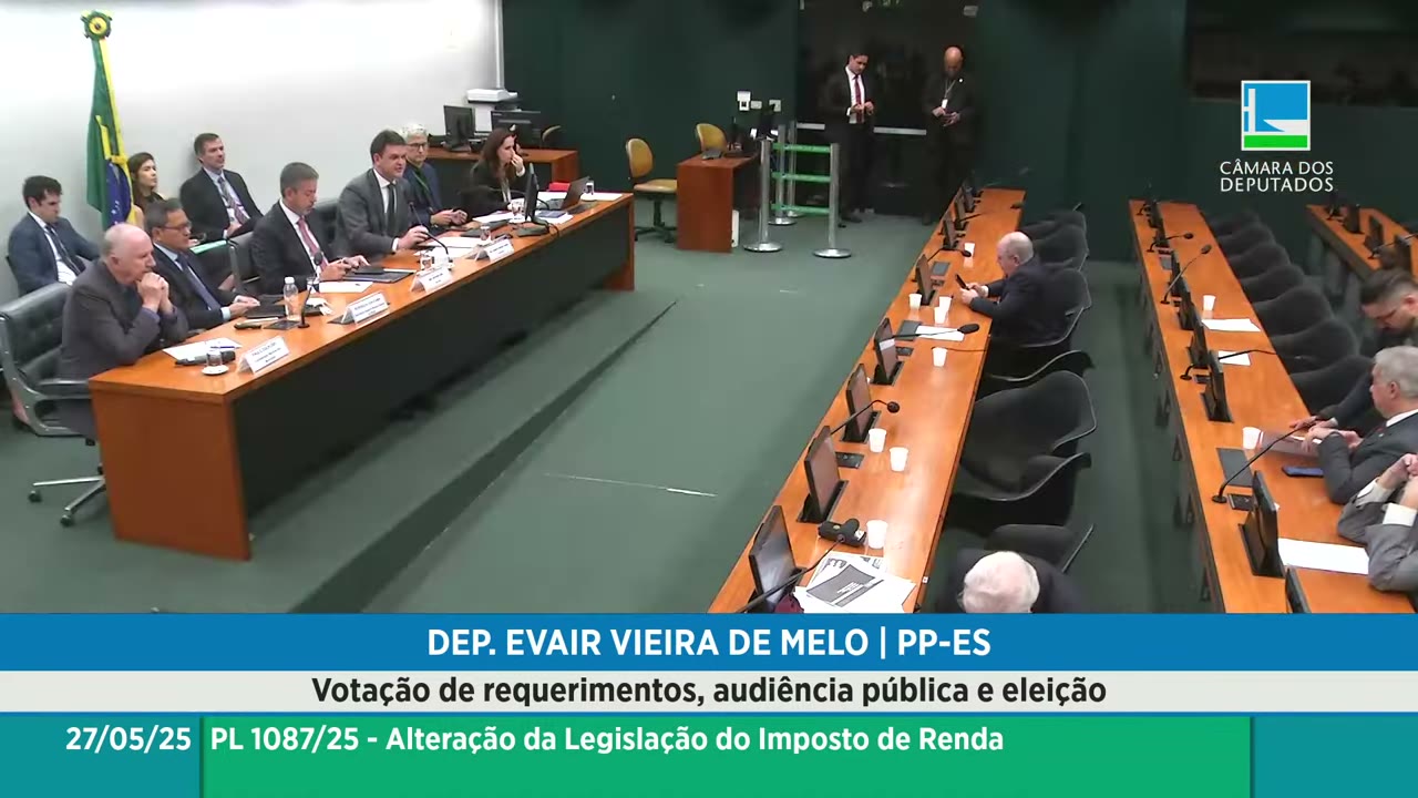 Vídeo do evento em 2:08:58