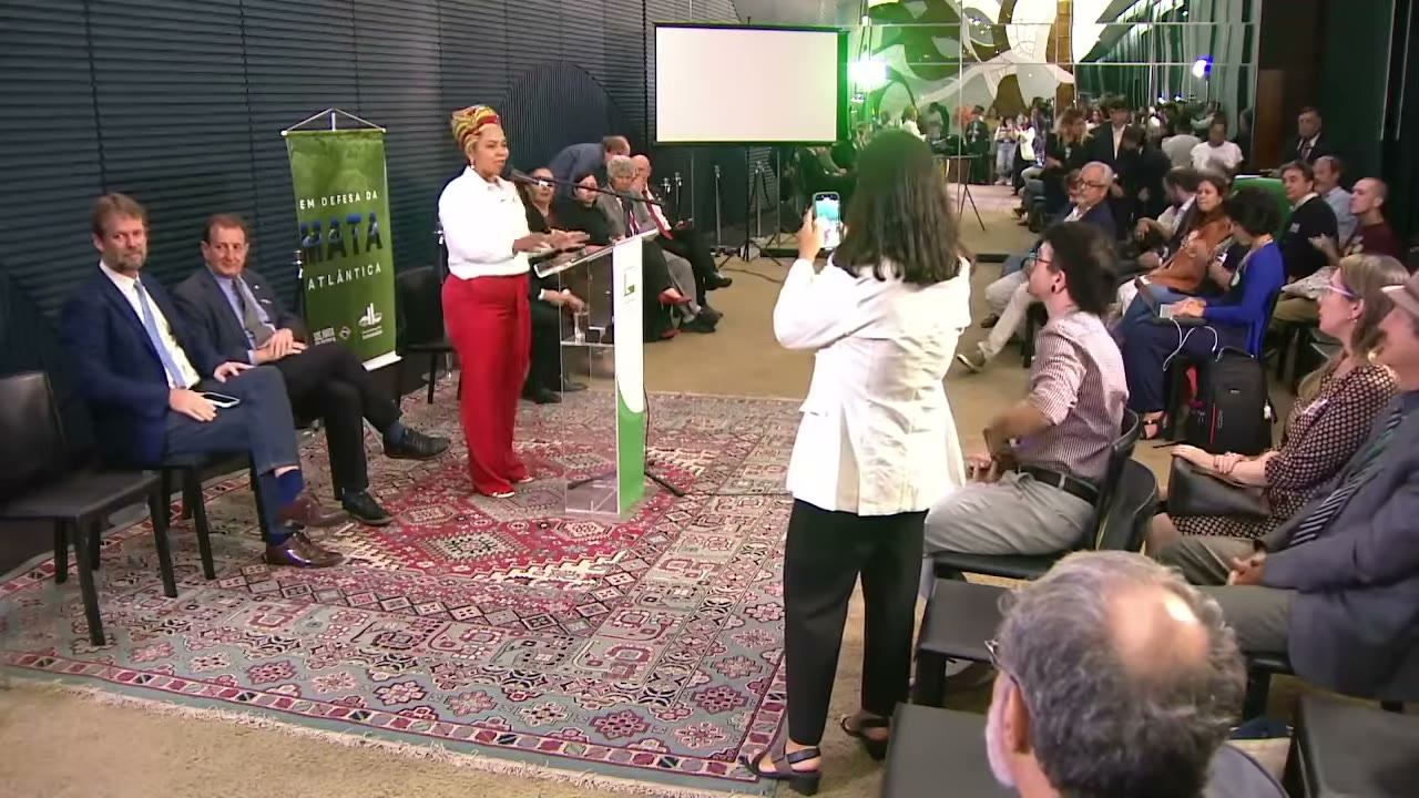 Vídeo do evento em 54:06