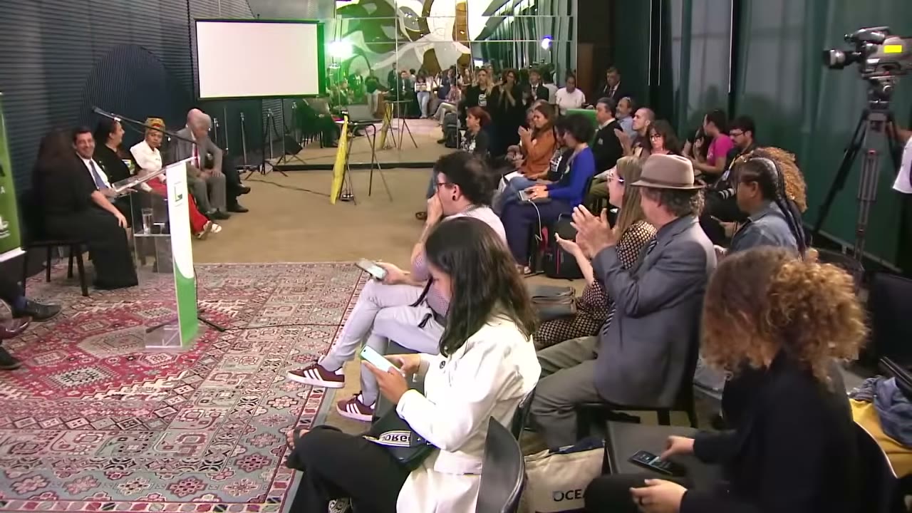 Vídeo do evento em 1:00:07