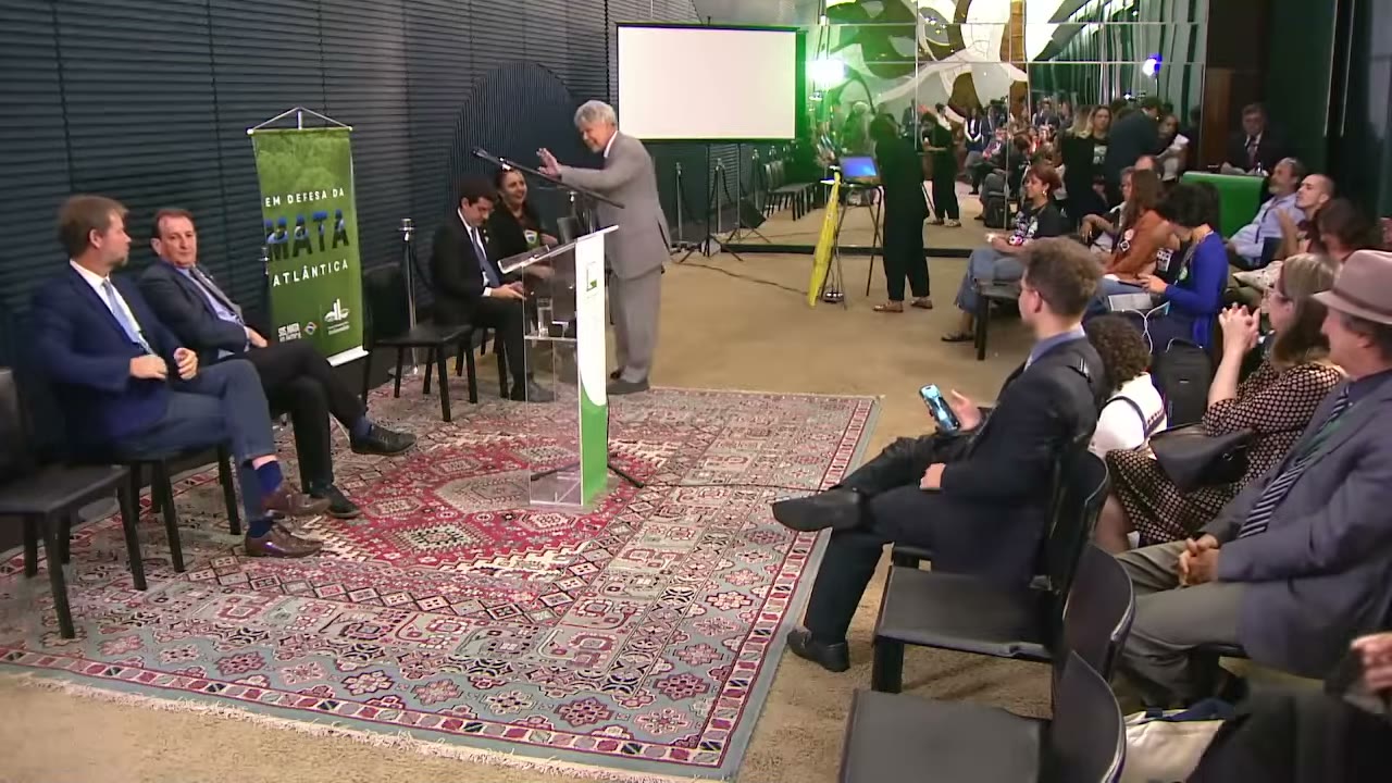 Vídeo do evento em 1:03:55