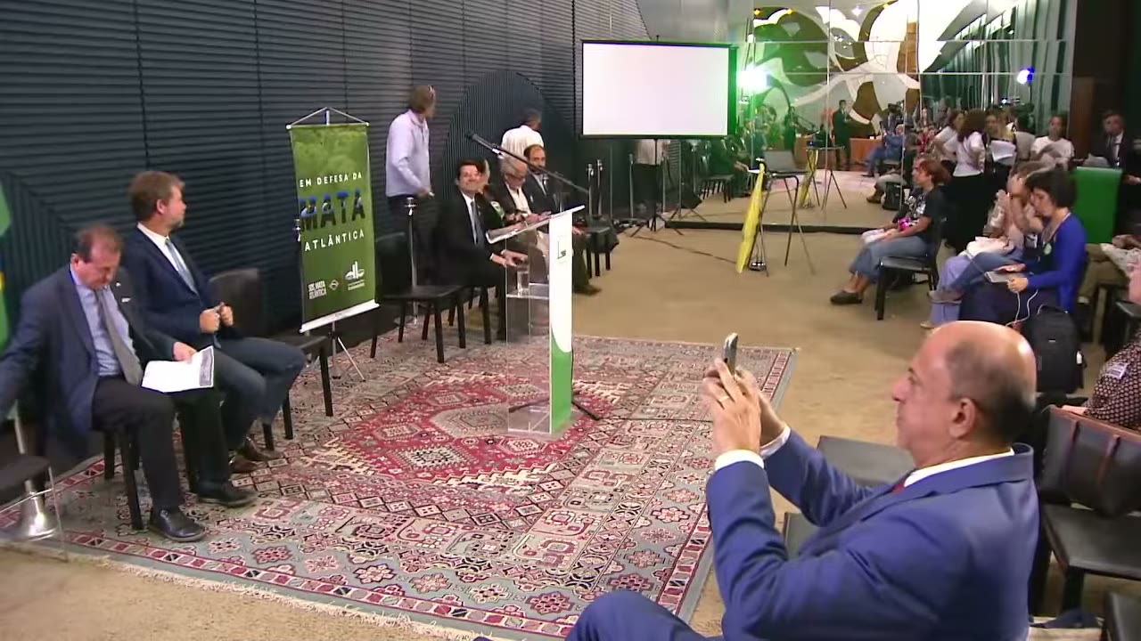 Vídeo do evento em 1:20:16