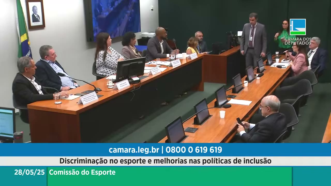 Vídeo do evento em 1:02:28