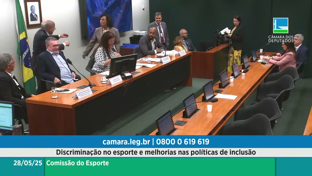 Vídeo do evento em 1:08:04