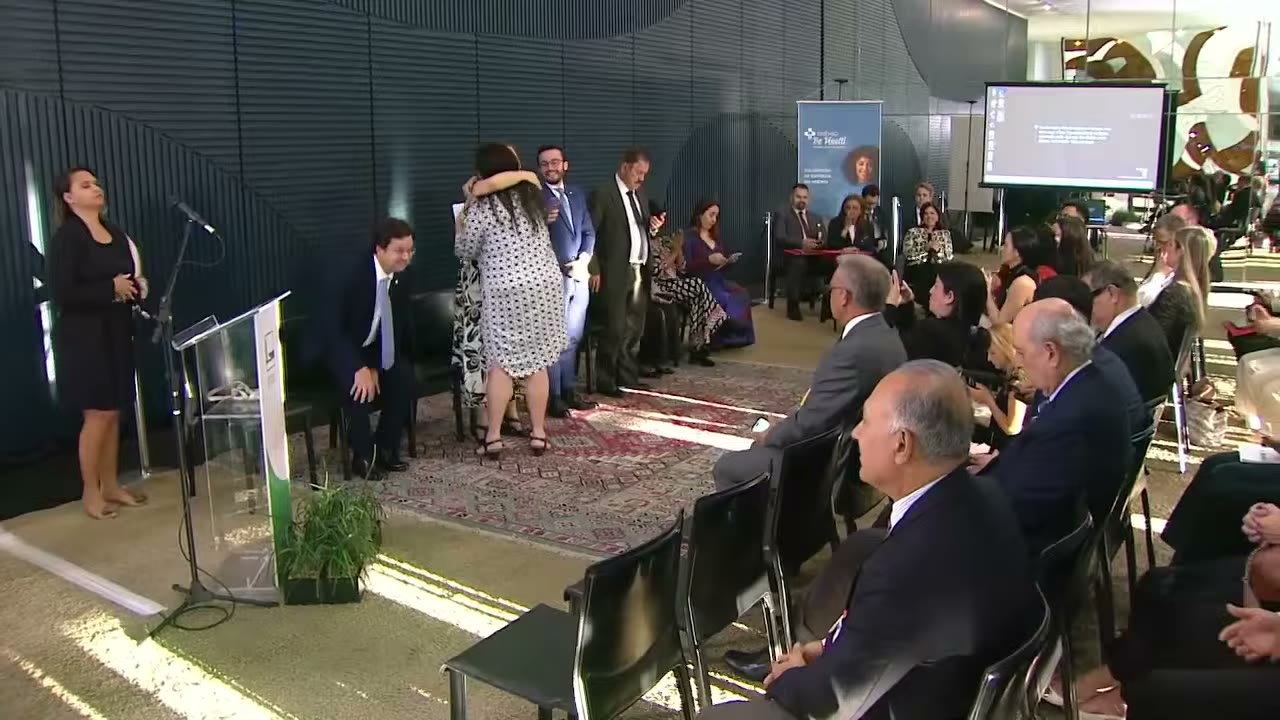 Vídeo do evento em 1:01:25