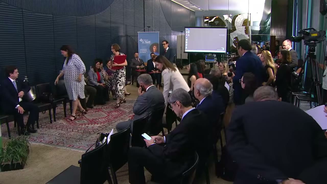 Vídeo do evento em 1:22:46