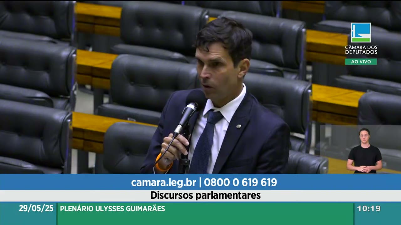 Vídeo do evento em 1:01:32