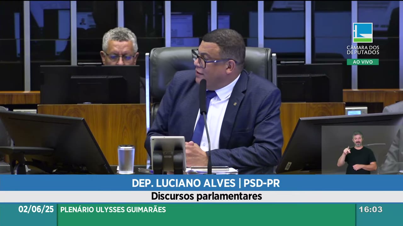 Vídeo do evento em 1:12:23