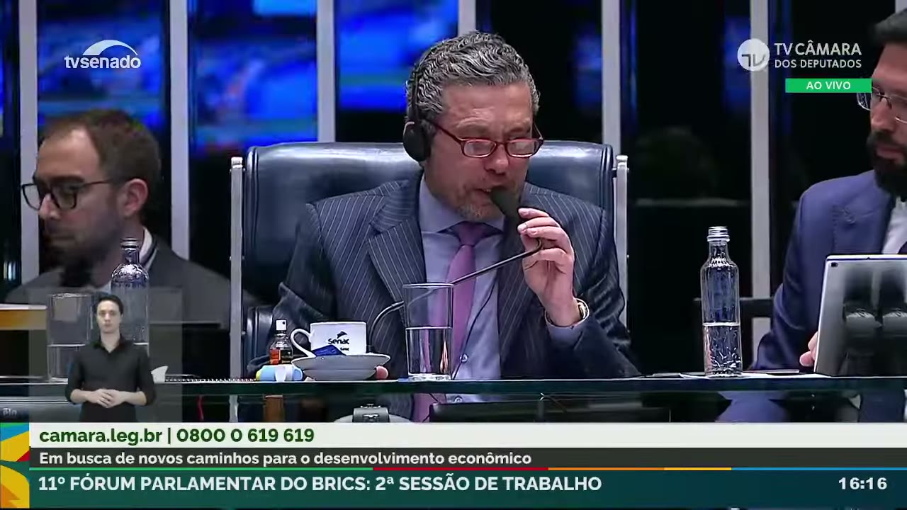 Vídeo do evento em 1:08:54