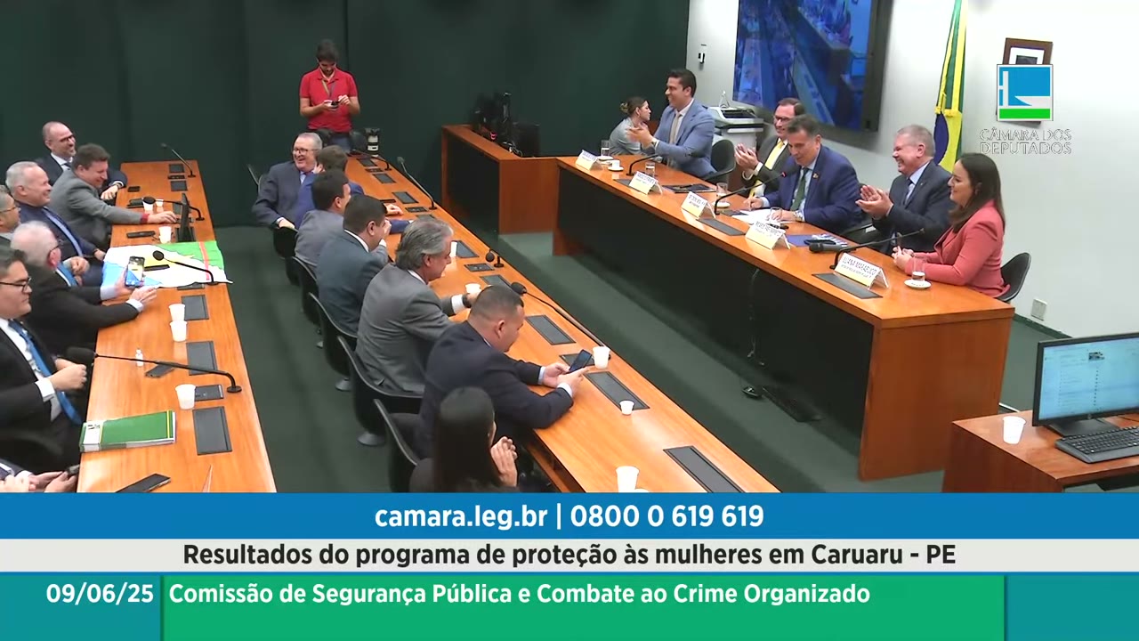 Vídeo do evento em 1:39:22