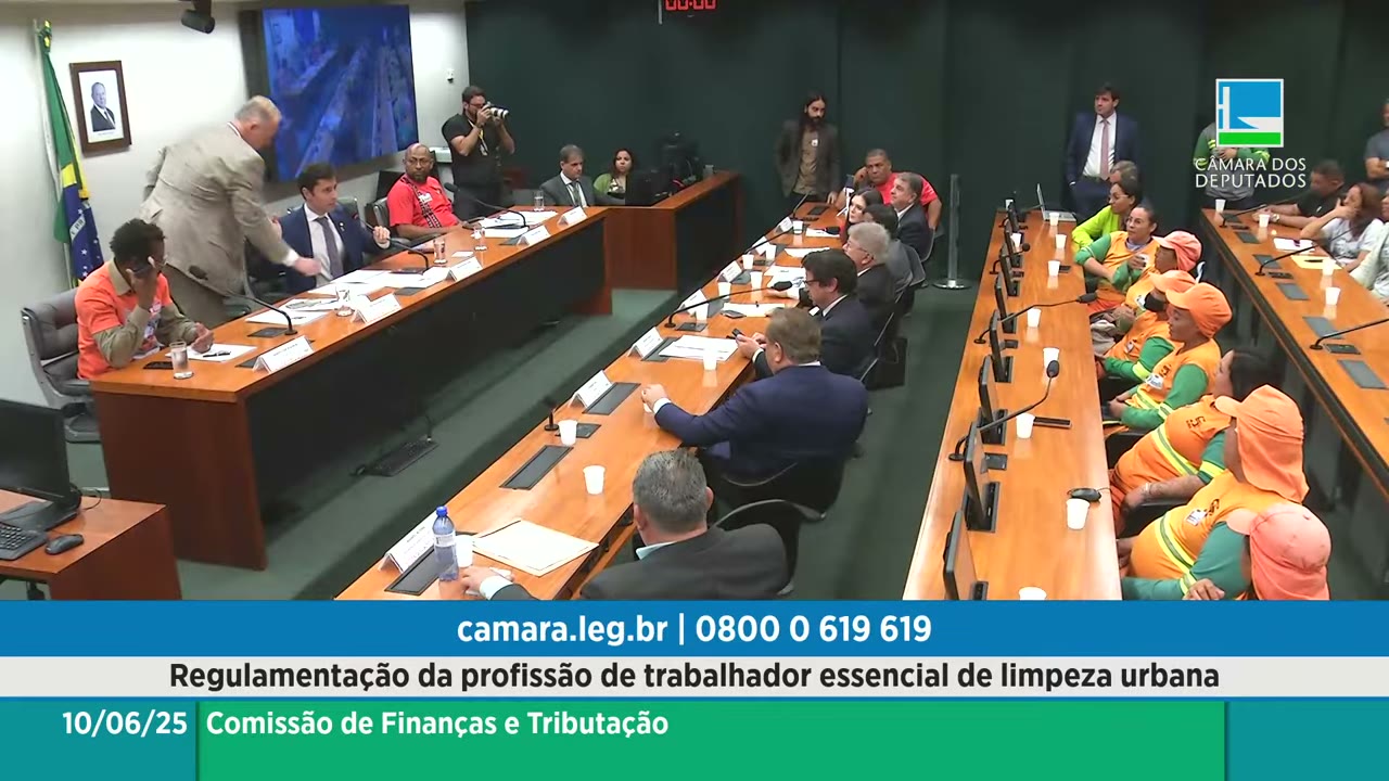 Vídeo do evento em 1:27:10