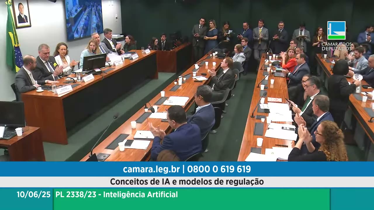 Vídeo do evento em 1:09:26