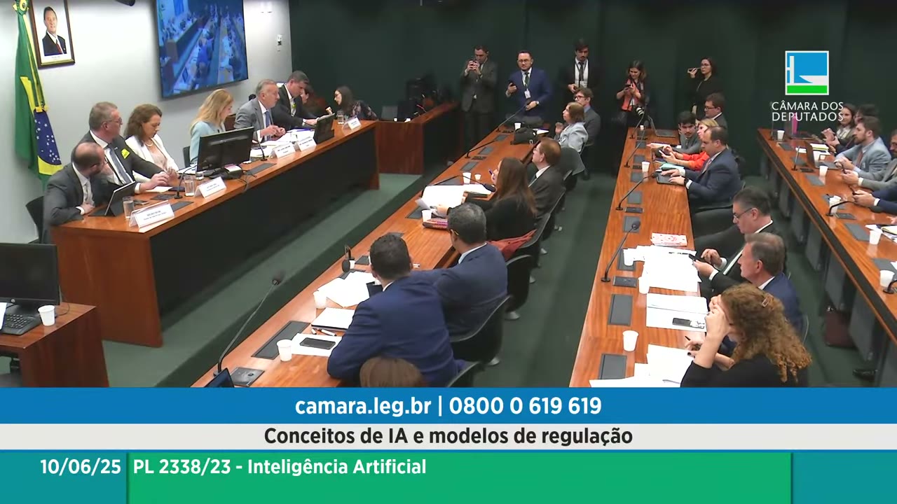 Vídeo do evento em 1:32:20