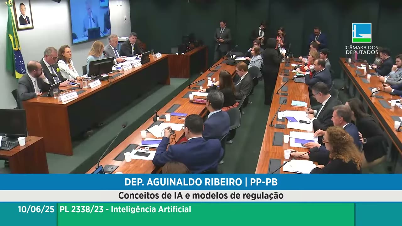 Vídeo do evento em 1:39:34