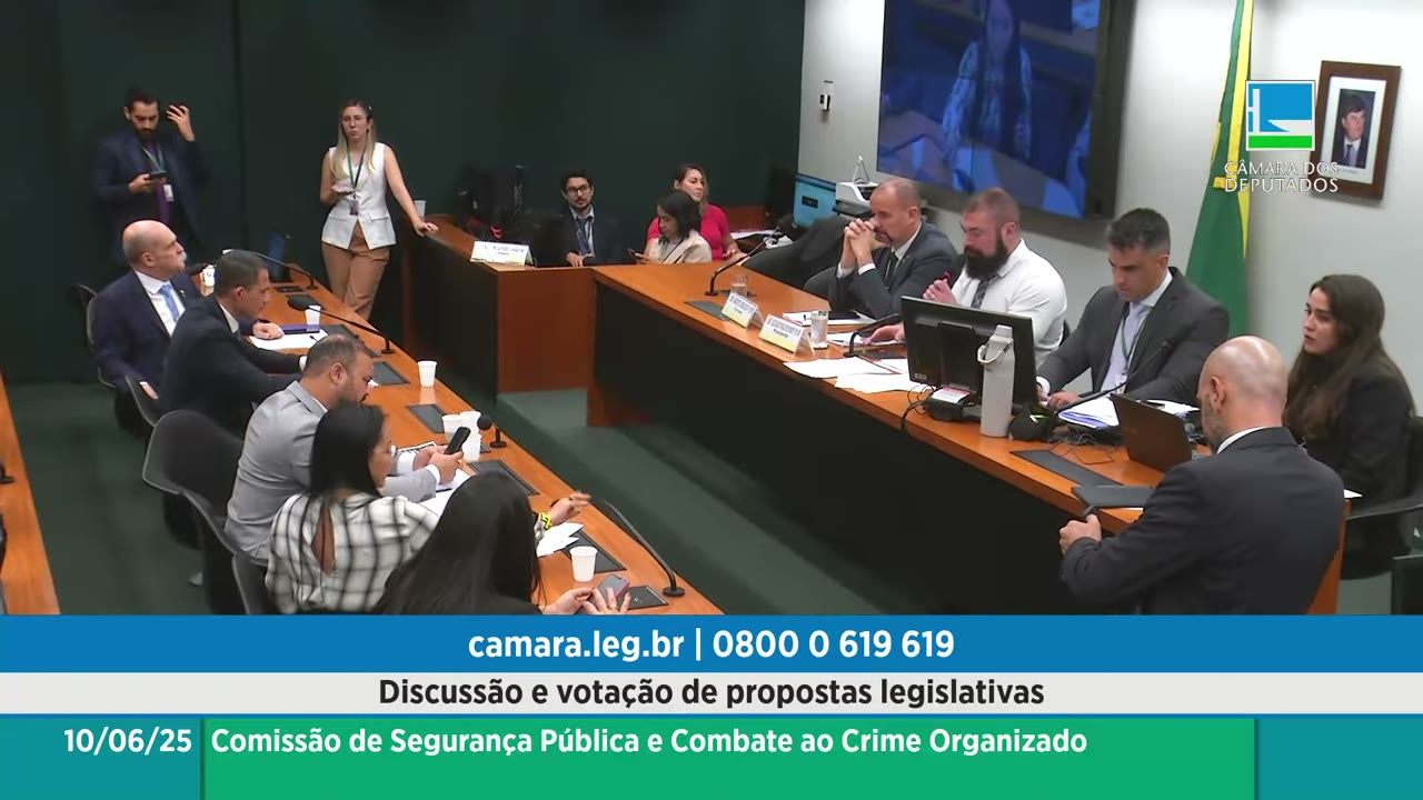 Vídeo do evento em 1:05:18