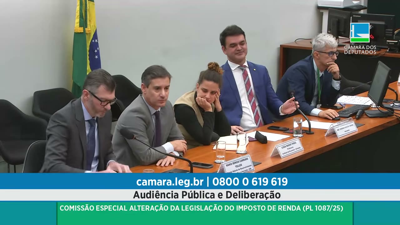 Vídeo do evento em 2:15:19