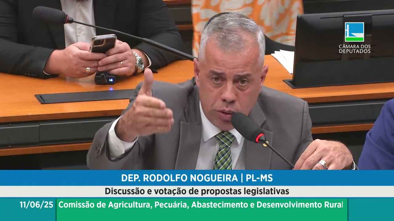 Vídeo do evento em 1:01:50