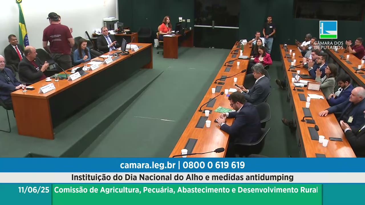 Vídeo do evento em 1:36:49