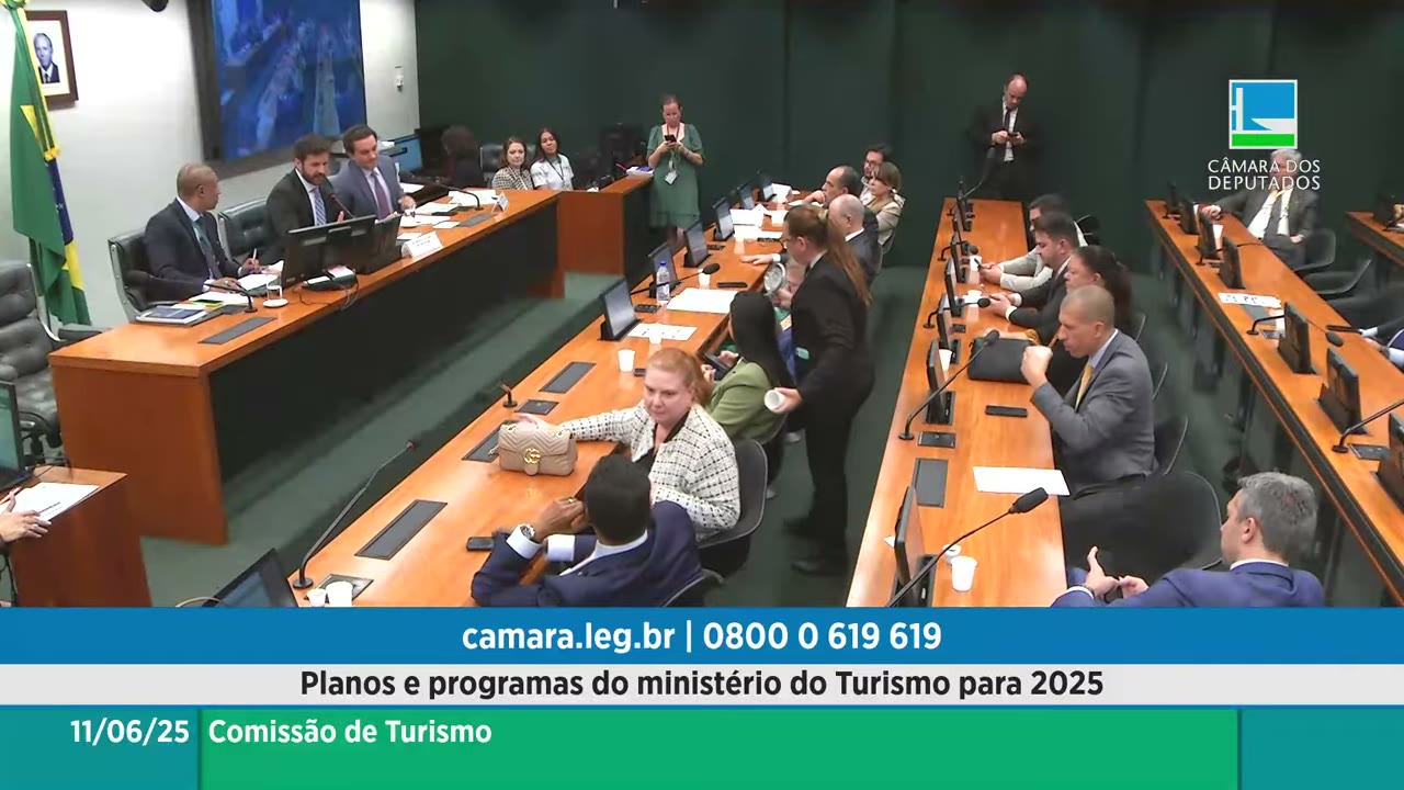 Vídeo do evento em 1:53:47