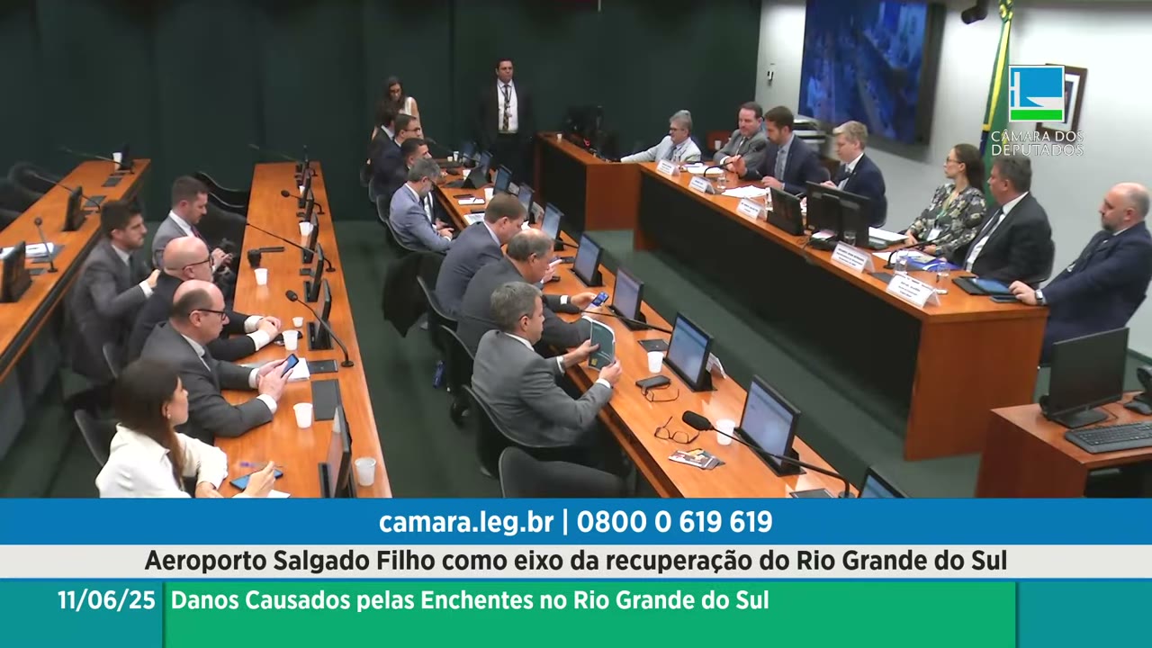 Vídeo do evento em 1:02:21