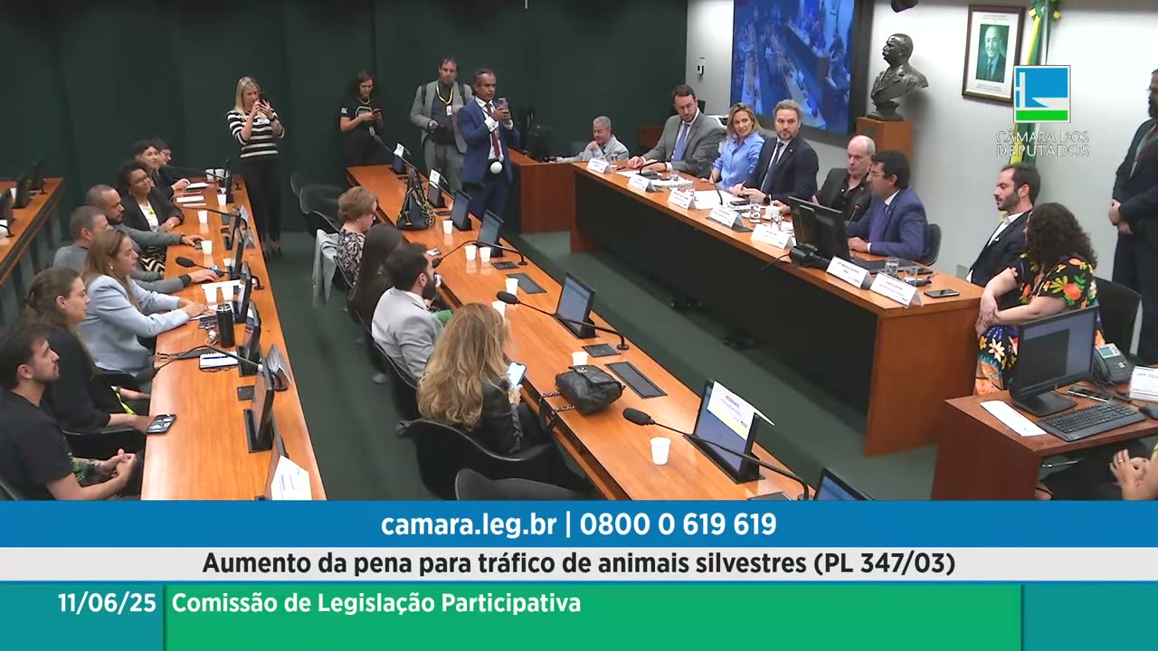 Vídeo do evento em 2:02:52