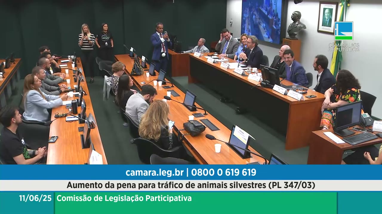 Vídeo do evento em 2:04:07
