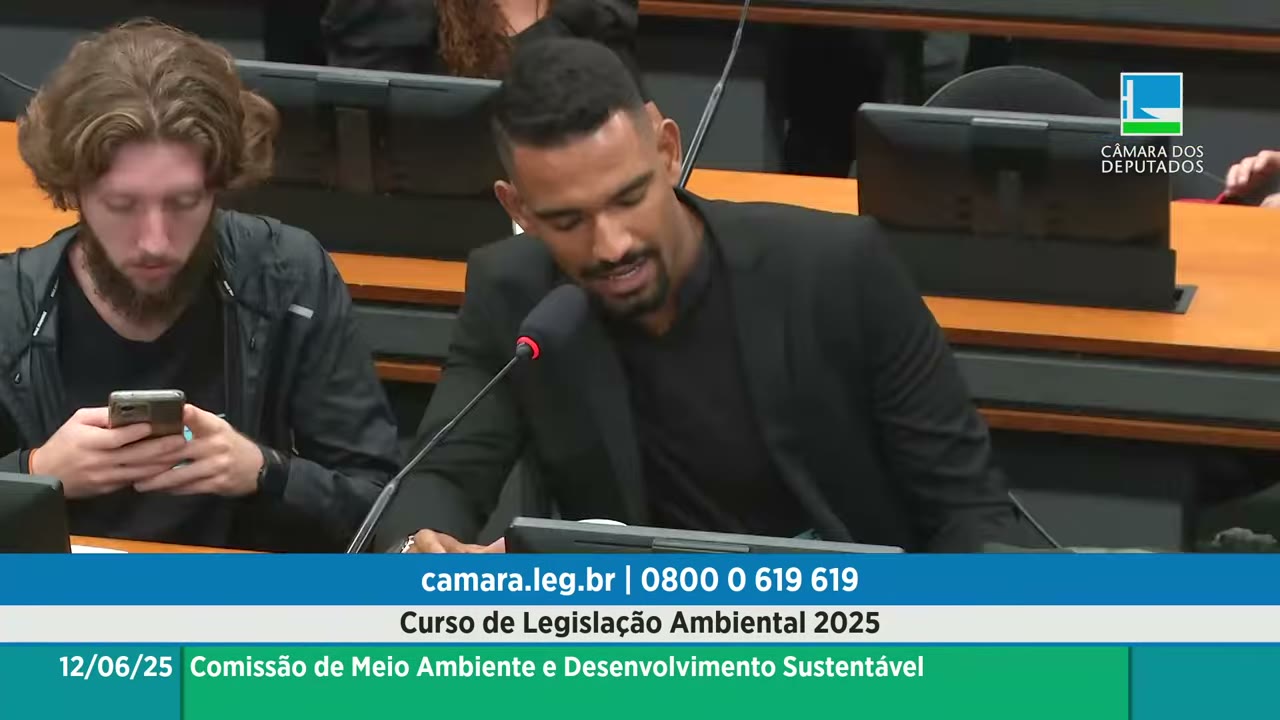 Vídeo do evento em 1:00:55