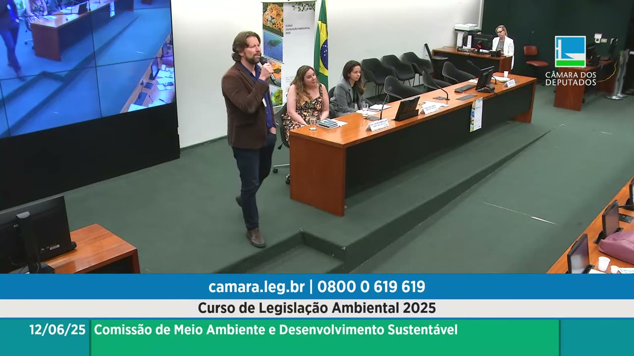 Vídeo do evento em 3:03:49