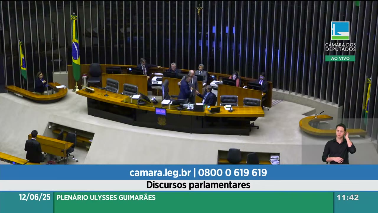 Vídeo do evento em 2:32:40
